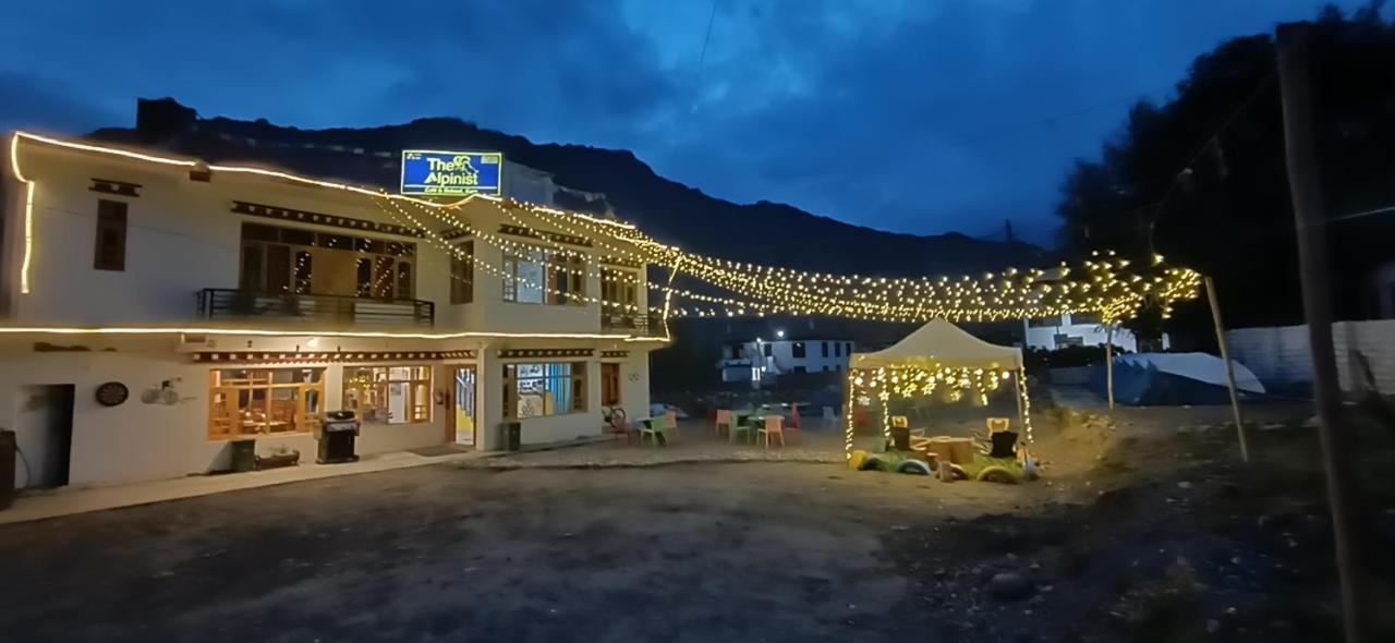 Hotel The Alpinist Cafe And Retreat Kaza Exteriér fotografie