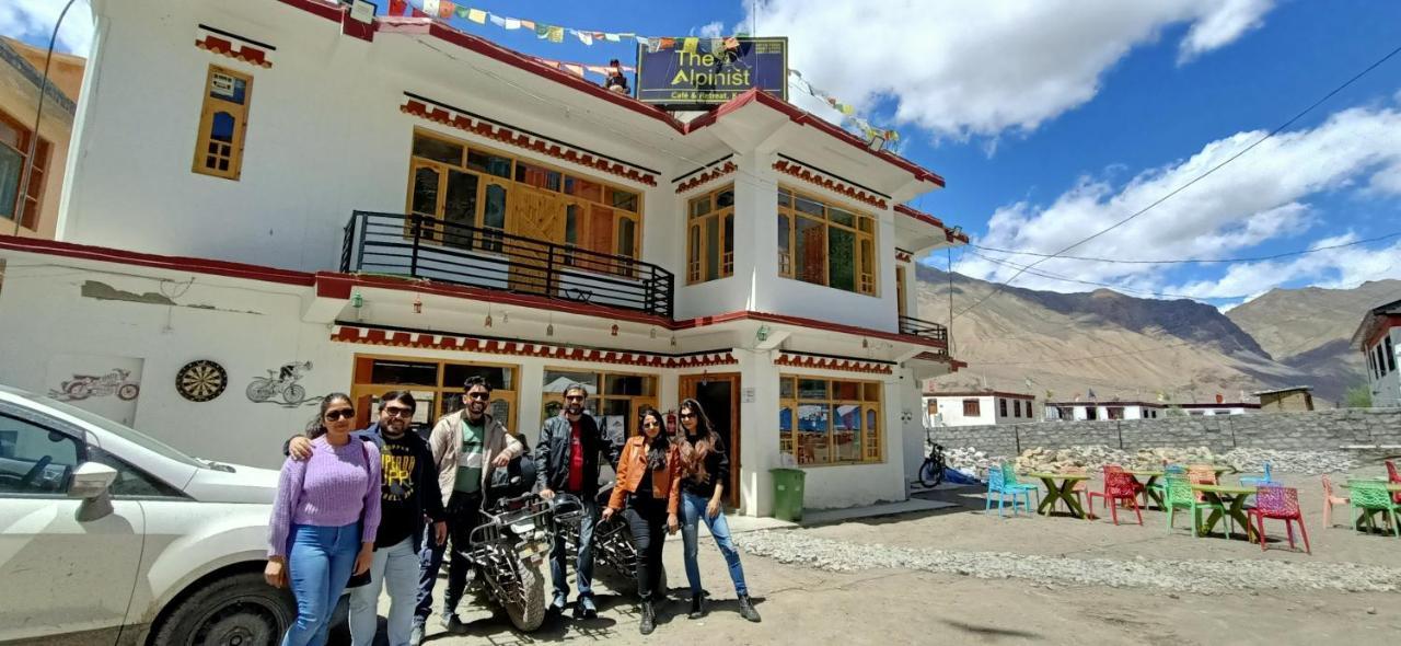 Hotel The Alpinist Cafe And Retreat Kaza Exteriér fotografie