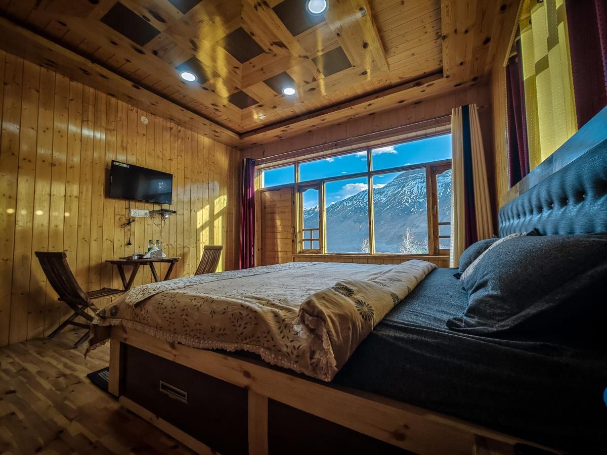 Hotel The Alpinist Cafe And Retreat Kaza Exteriér fotografie