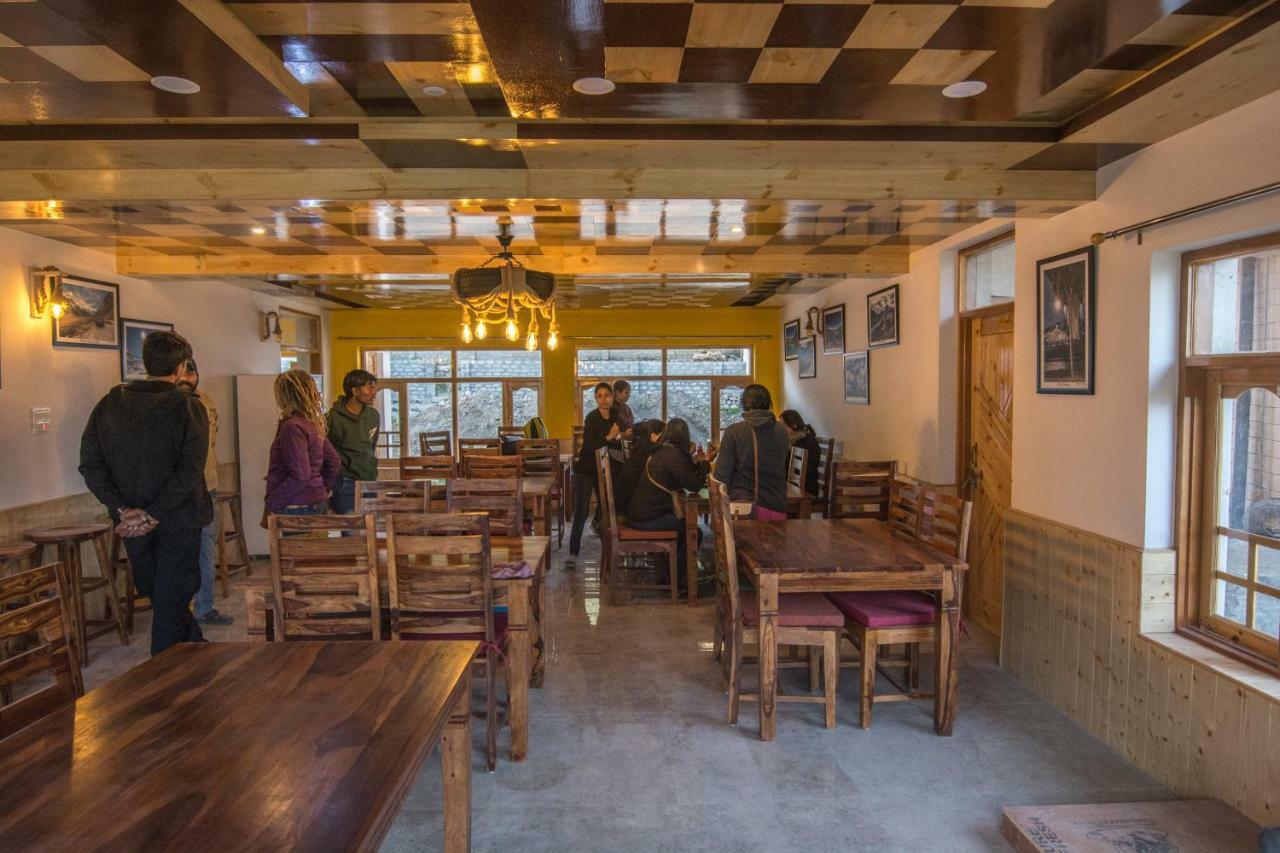 Hotel The Alpinist Cafe And Retreat Kaza Exteriér fotografie